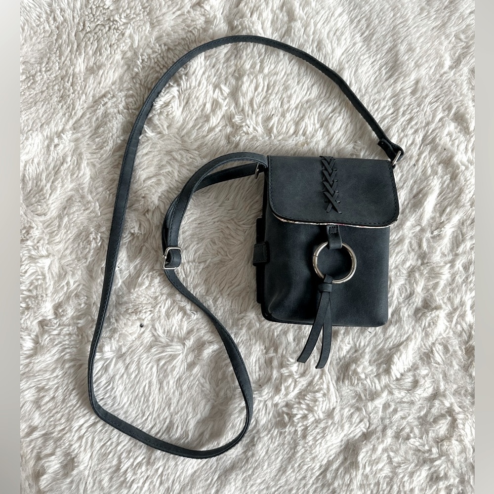 American Eagle cross body bag
